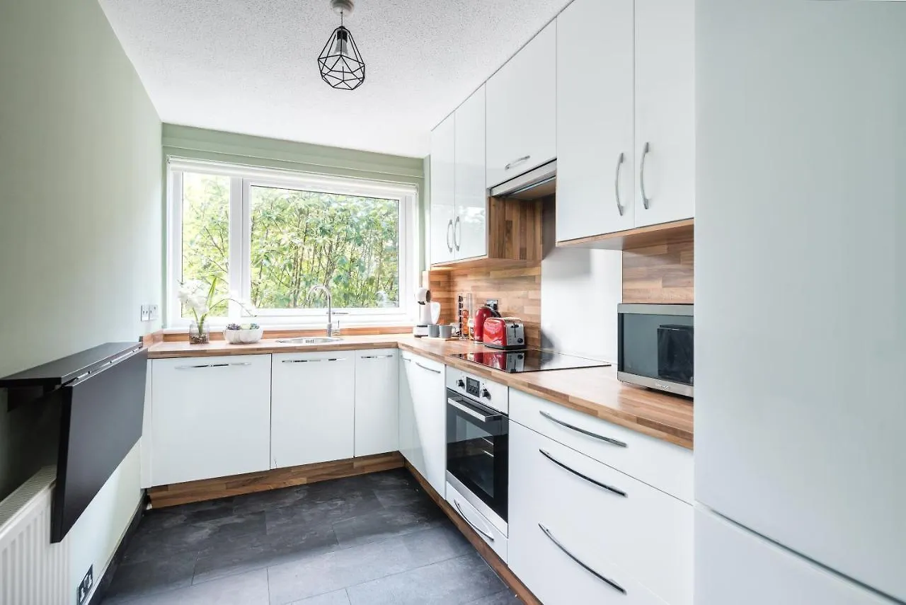 City Centre Stylish Apartment With Free Parking EDI 0*,  Großbritannien