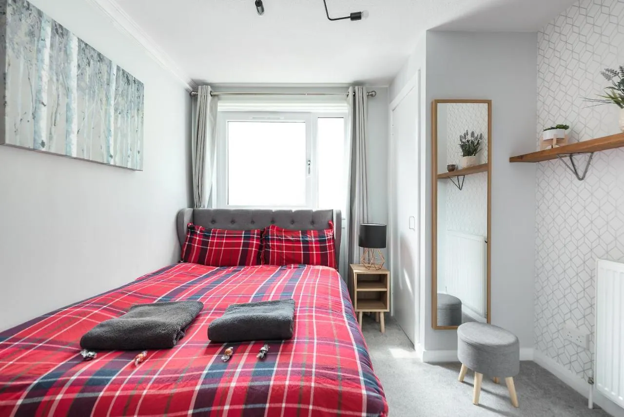 City Centre Stylish Apartment With Free Parking EDI